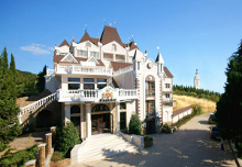 Отель Камелот, г. Алушта, пос. Малореченское, Крым
