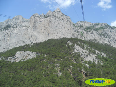Отдых в Крыму! Фотографии канатной дороги Мисхор - Ай-Петри, Большая Ялта, пос. Мисхор, Крым (13.05.12) Отдых в Крыму! Фотографии канатной дороги Мисхор - Ай-Петри, Большая Ялта, пос. Мисхор, Крым (13.05.12)